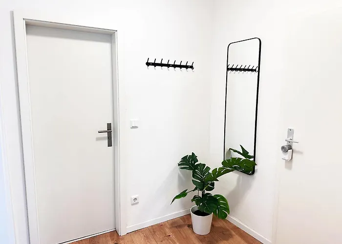 70qm In Mit 3 Betten Zentral Gelegen Mit Hohen Decken - Beuys - * Viersen