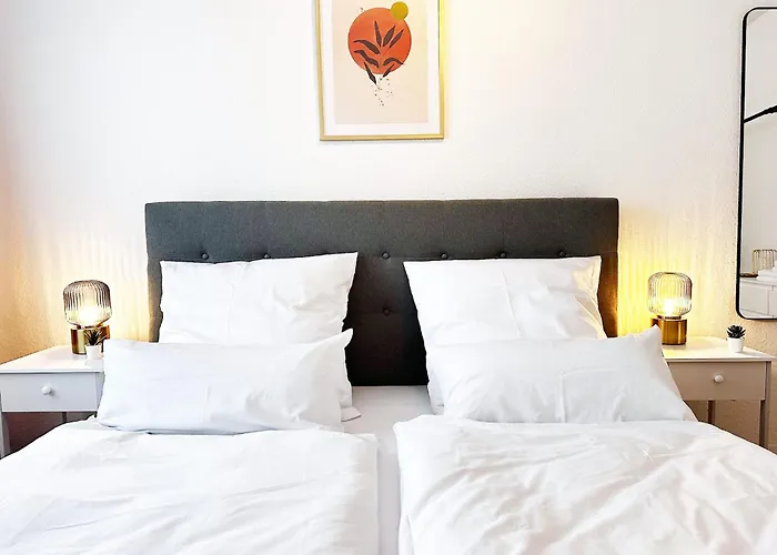 70qm In Mit 3 Betten Zentral Gelegen Mit Hohen Decken - Beuys - Viersen